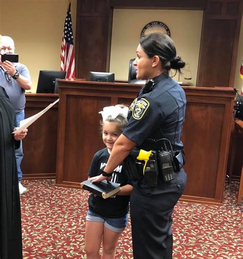 Chillicothe Swears in New Police Officer - Scioto Post