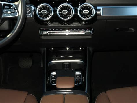 2023 Mercedes-Benz GLB-Class: 154 Interior Photos | U.S. News