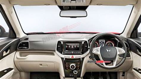 Mahindra XUV300 New Logo W6 Variant At Dealer - Launch Soon