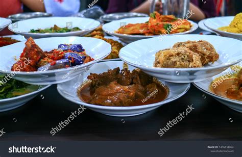 Various Menu Padang Restaurant Indonesian Food Stock Photo 1456834064 ...