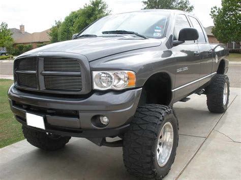 dodge ram 1500 lifted