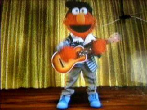 Elmo Singing And Dancing - YouTube