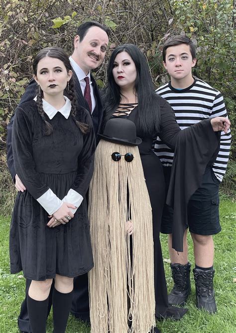 50 coolest addams family costumes and many easy to make costumes – Artofit