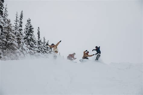 Rocker Snowboard Guide: Camber vs. Rocker vs. Flat | Burton Snowboards