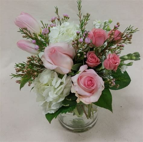 Soft Romance Bouquet in St. Louis, MO | Ken Miesner's Flower Shoppe