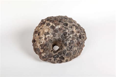 Quern stone - 100 Objects That Made Kent