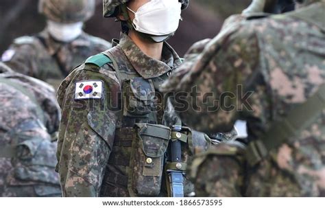 Igazi elfelejt kívül korean military uniform Beszélgetés Kényszer Végtelen