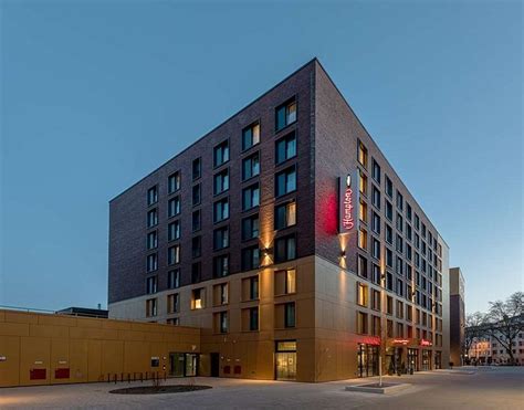 HAMPTON BY HILTON DUSSELDORF CITY CENTRE - Updated 2023 Prices & Hotel ...