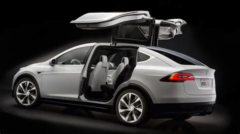 Order A Tesla Model X Today And You Won't See It Until 'Well Into 2016'