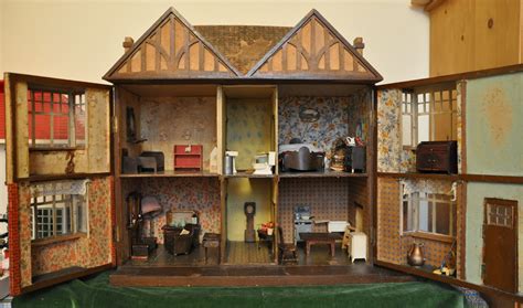 Dollshouse Days: The Inside of the House