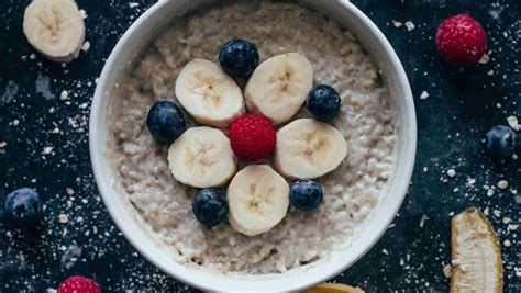 Healthy porridge bowl - Vegan, plant-based, sugar-free delicious cakes ...