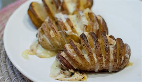 Raclette Hasselback potatoes - VAL EN BARCELONA