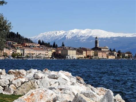 Excursion by boat on Lake Garda in Salò