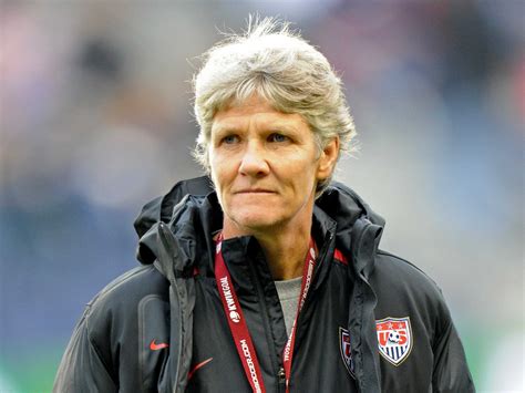 Former US Women's Soccer Coach Had The Perfect Answer When Asked If She ...