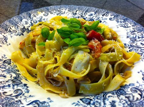 Golden Oyster Mushrooms Pasta (Gelber Seitling) – Yum!!! | Mushroom ...