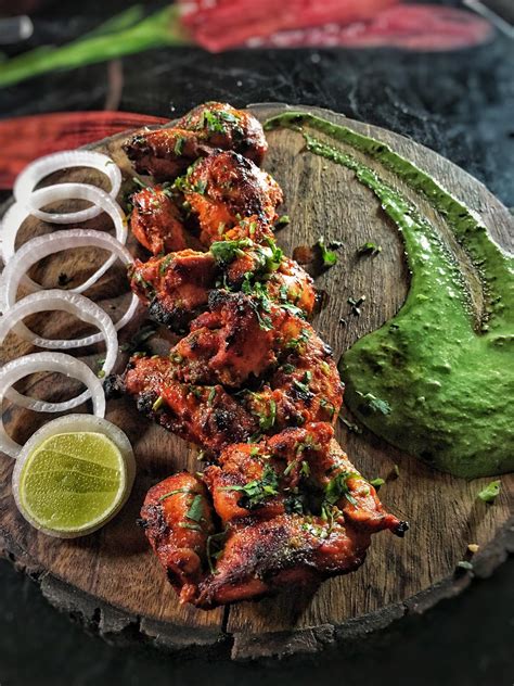 Tandoori chicken tikka with mint chutney [OC][1250X2750] : r/FoodPorn