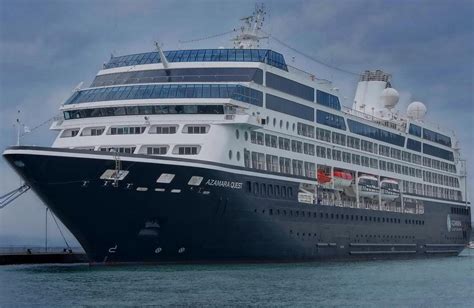 Azamara Quest makes unscheduled call at Port Timaru (New Zealand) due ...