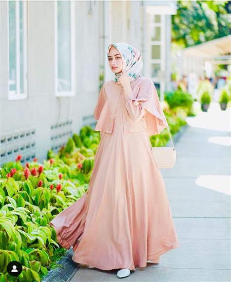 | 1000 | Muslimah fashion outfits, Hijab fashion, Fashion dresses online