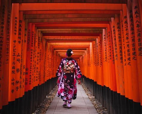 Everything you need to know about visiting the Fushimi Inari Shrine in ...