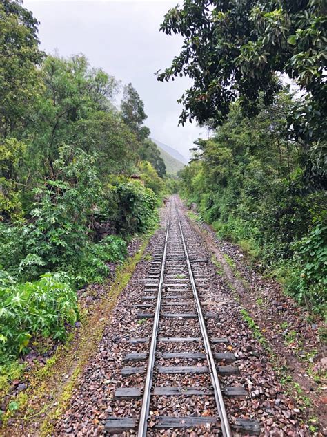 Traveling to Machu Picchu: all aboard the PeruRail Sacred Valley train ...