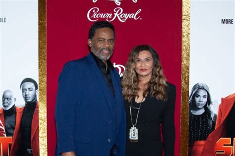 Beyonce's mom, Tina Knowles, files for divorce from Richard Lawson ...