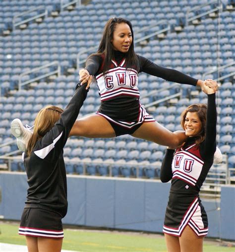 Basic Cheerleading Stunts