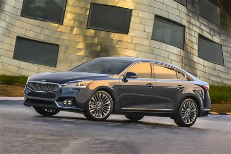 Used 2017 Kia Cadenza for sale - Pricing & Features | Edmunds