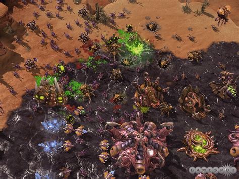 Starcraft II Hands-On - Zerg Rush! - GameSpot