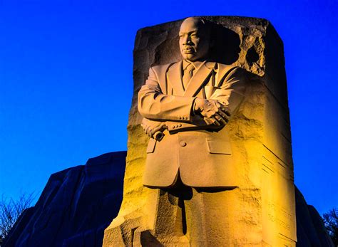 Martin Luther King Jr Memorial at Night in Washington DC | Flickr