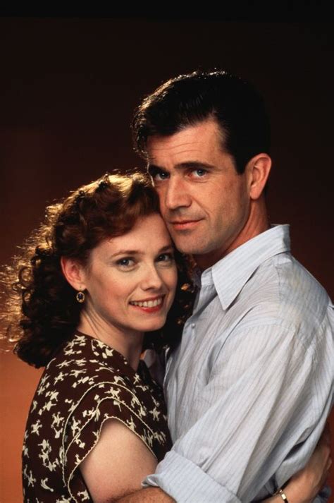 Isabel Glasser and Mel Gibson as Helen and Daniel from 'Forever Young ...