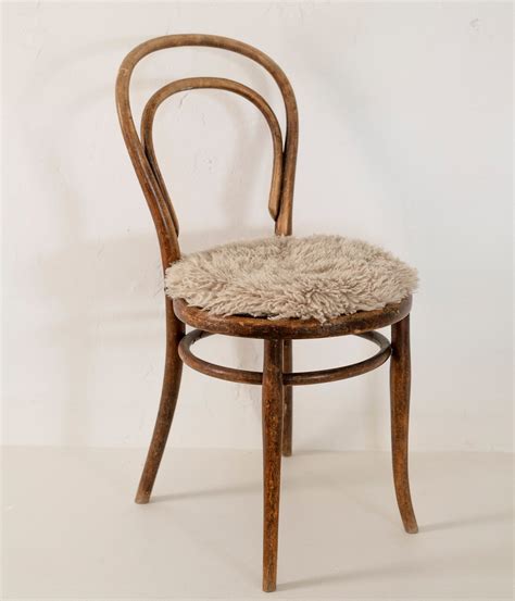 How to Best Care for the Sheepskin Pads on your Chairs? – Wilson & Dorset