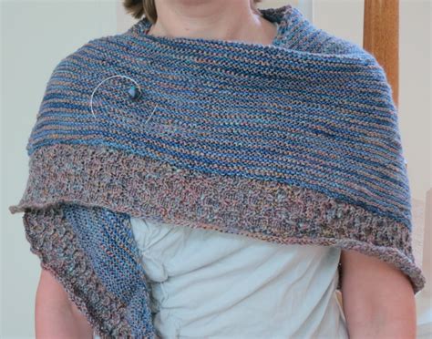 The Fuzzy Lounge: New FREE Knitting Pattern: Crossroads Textured Shawl