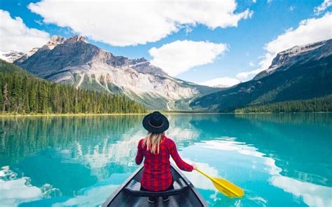 10 Unreal Lakes in Banff, Canada