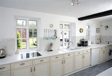 Aluminium Casement Windows - Global Doors & Windows