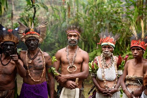 Papua New Guinea People - Papua New Guinea Eastern Highlands tribes ...