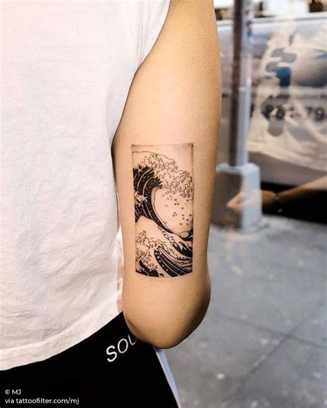 The Great Wave off Kanagawa. | Tattoos, Waves tattoo, Sleeve tattoos