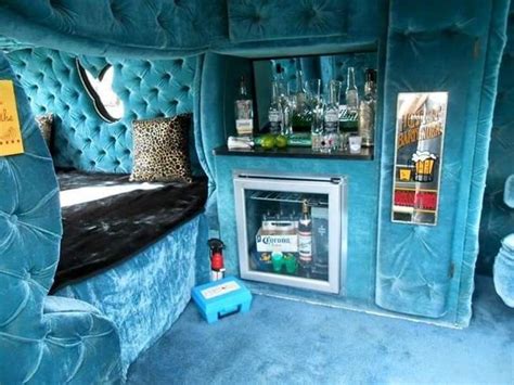 12 Far-Out Van Interiors From The 70s That Will Make You Scratch Your ...