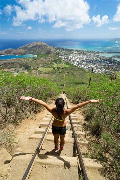 KOKO HEAD STAIRS HIKE: 1,048 TORTUROUS STEPS - Journey Era