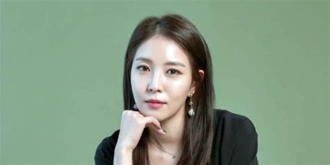 BoA (Singer) Body Measurements, Height, Weight, Bra Size, Shoe Size