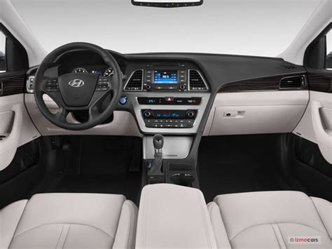 2015 Hyundai Sonata Interior | U.S. News & World Report