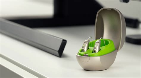 Phonak Hearing Aids: Models, Features, Prices, and Reviews