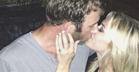 Paulina Gretzky Engaged To Dustin Johnson: See The Engagement Ring ...