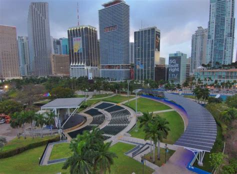 LSX Curved SolarScape Miami Bayfront Park - Lumos Solar