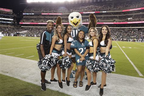 What's it like to be an Eagles cheerleader during a home opener win? A ...