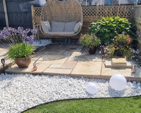 White Pebbles | Polar 20-50mm Stones | Decorative Aggregates