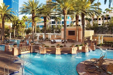 HILTON GRAND VACATIONS CLUB ON THE LAS VEGAS STRIP $109 ($̶1̶8̶3̶ ...