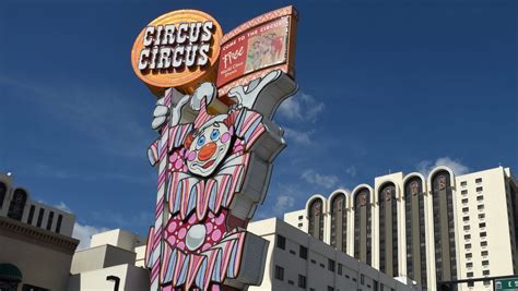 Circus Circus Reno to Open Hotel Rooms a Year After COVID-19 Lockdown ...