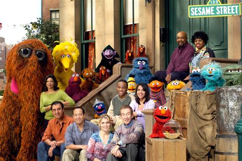 ‘Sesame Street’ kicks actors to the curb — and fans are M-A-D