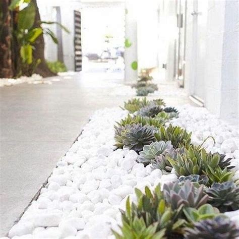 20+ Modern White Stone Landscaping Ideas To Transform Your Yard ...