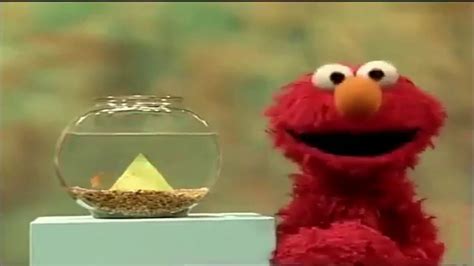 Sesame Street: Elmo and Dorothy Intro Triangles. - YouTube